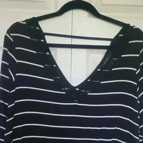 Michel Studio Lace Trim V-Neck Striped Tshirt -  Size 2X - Picture 3 of 9